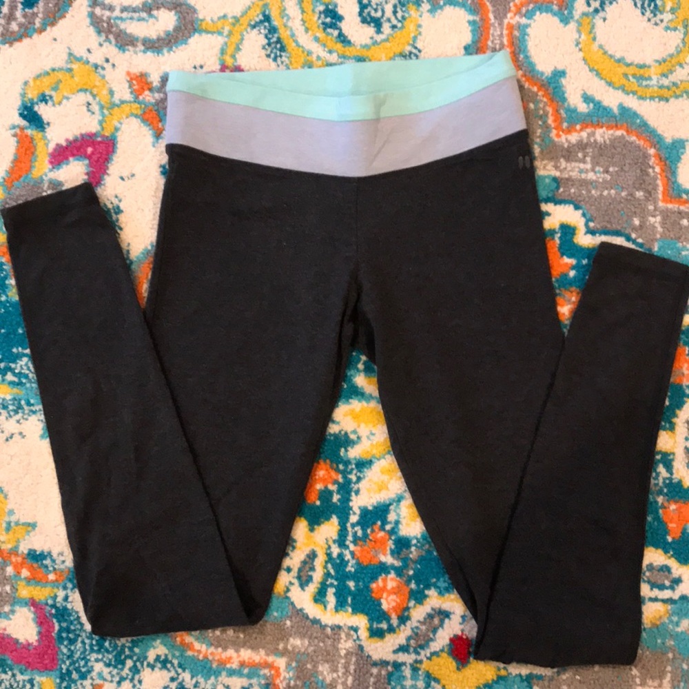 Victoria’s Secret leggings
